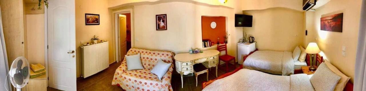 Kostas Walkers Point Bed and Breakfast Δαφνάτα Εξωτερικό φωτογραφία